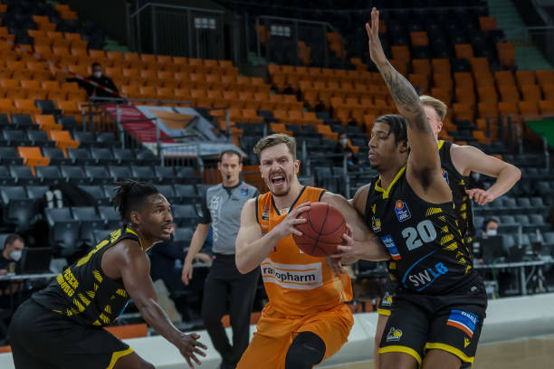 能够精准判 能够精准判